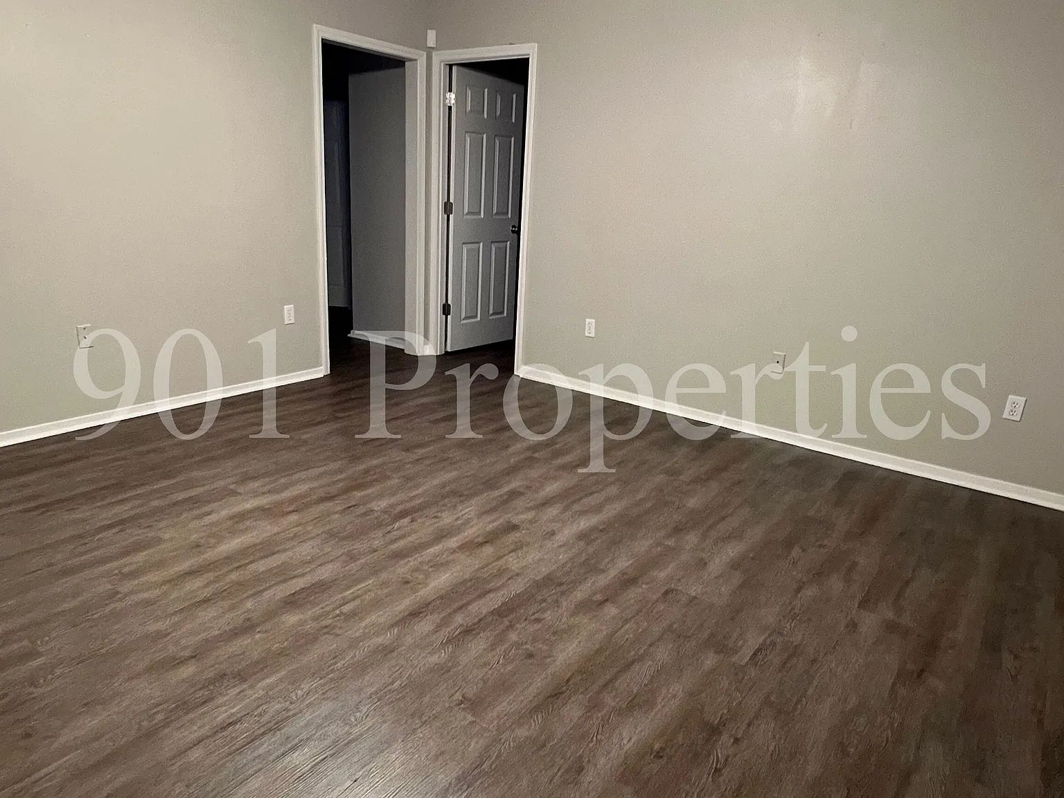 3 bed, 1103 sqft, $1,700 — Photo 2