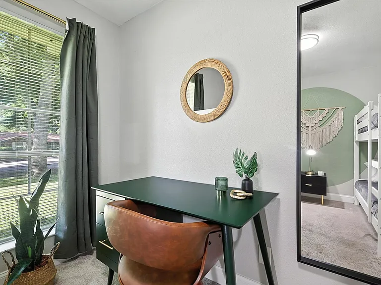 1231 Springbrook Cir — Photo 29
