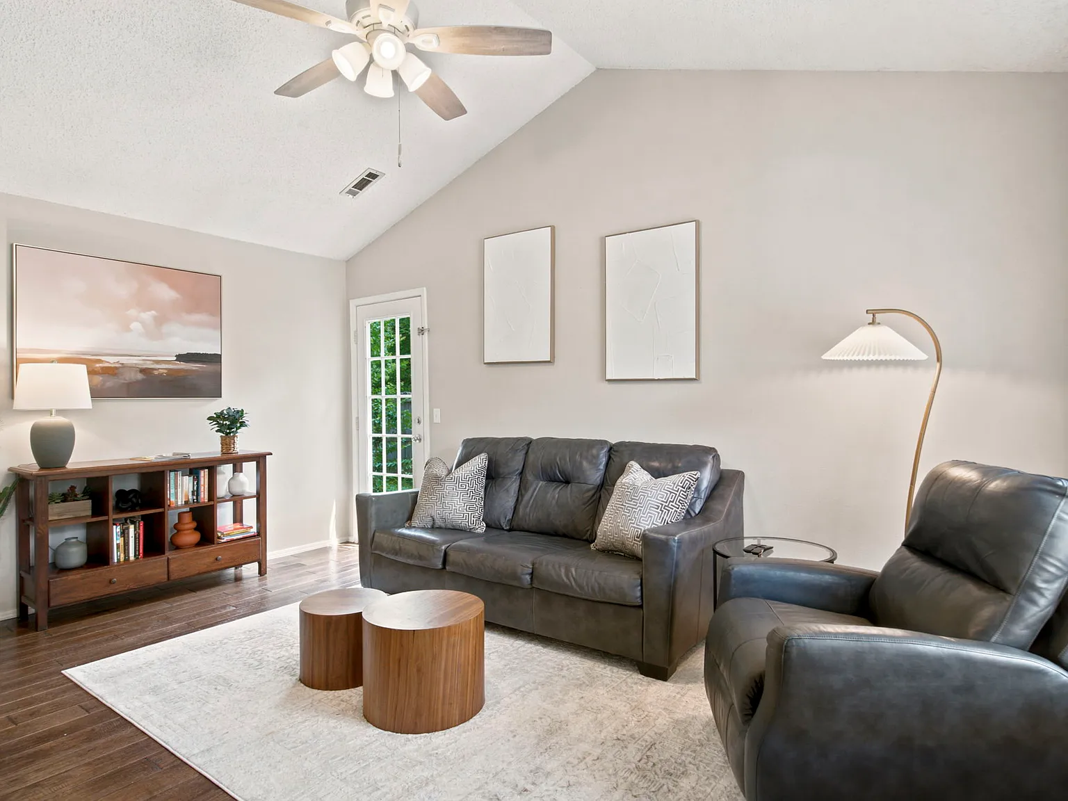 3111 W Woodfield Way — Photo 3