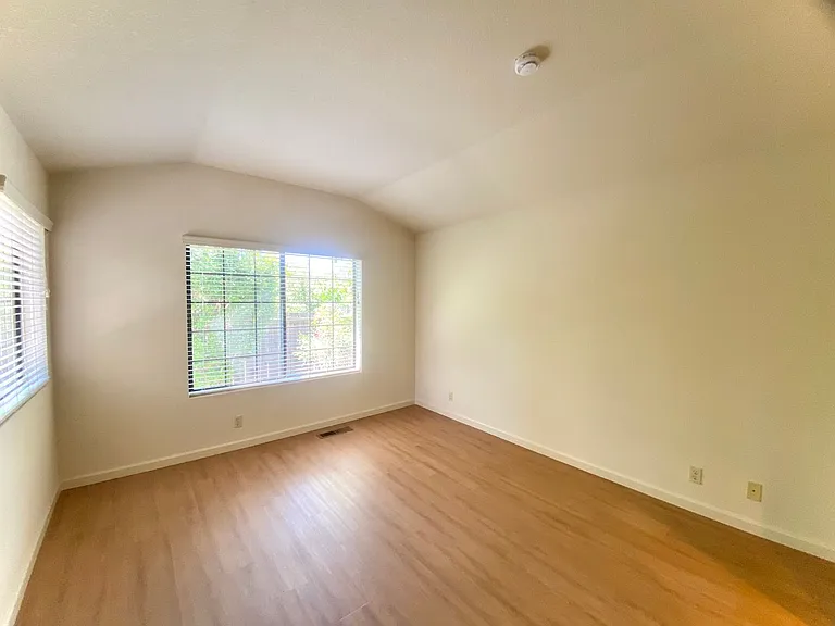 815 Praderia Cir — Photo 7
