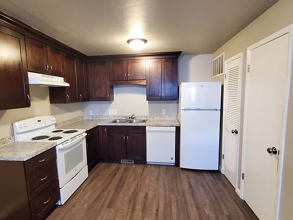 5th image of 553 N Monterey Dr #589
