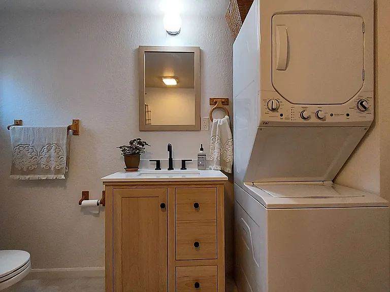1232 Oakdale St #B — Photo 8