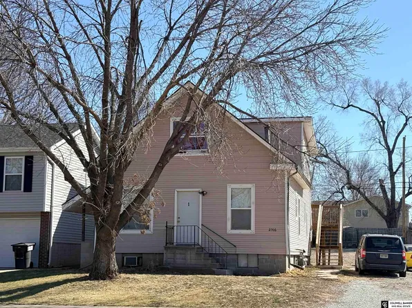 2516 NW 8th St, Lincoln, NE 68521