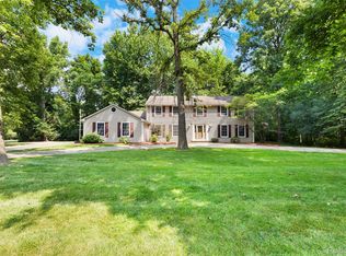 9020 Bridge Rd, Grosse Ile, MI 48138