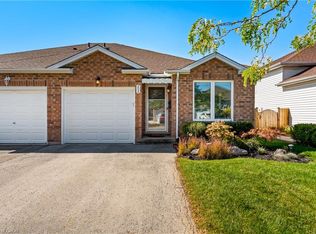 208 Autumn Cres, Welland, ON L3C7K2