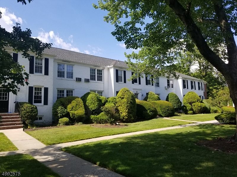 1st image of 101 Gates Ave #C001g-17