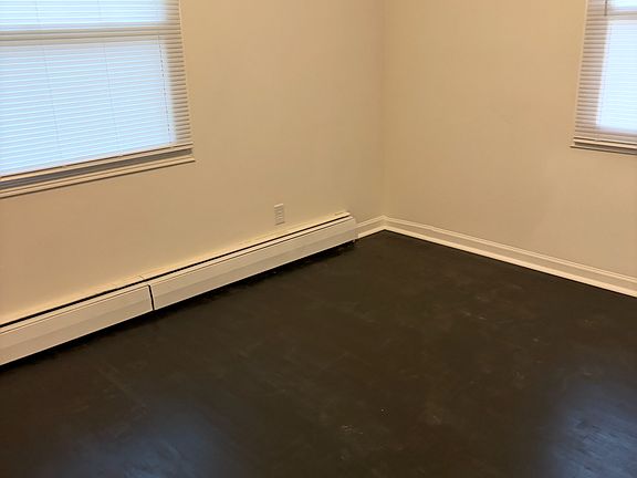 2nd image of 11025 Illinois #38