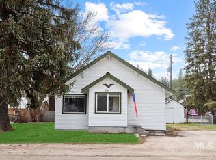 407 S Front St, Cascade, ID 83611