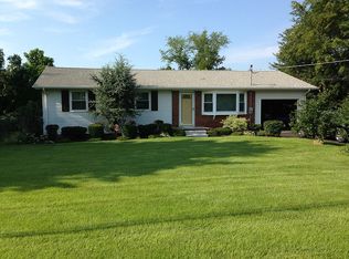 1056 Weymouth Rd, Vineland, NJ 08360