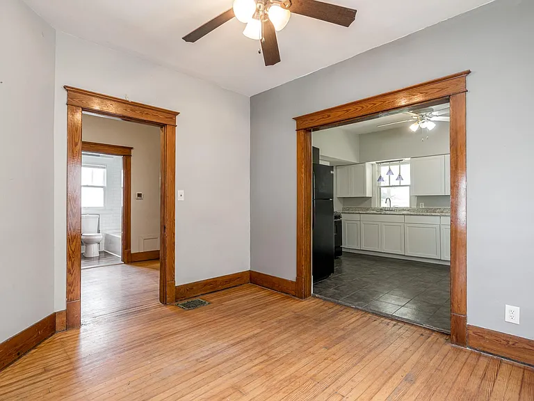 608 Colorado Ave — Photo 33