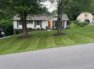 313 Hilldale Ln, Clarksville, TN