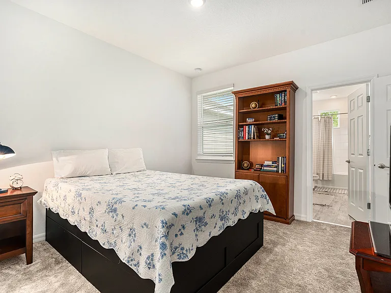 1105 Lady Gouldian Ct — Photo 25