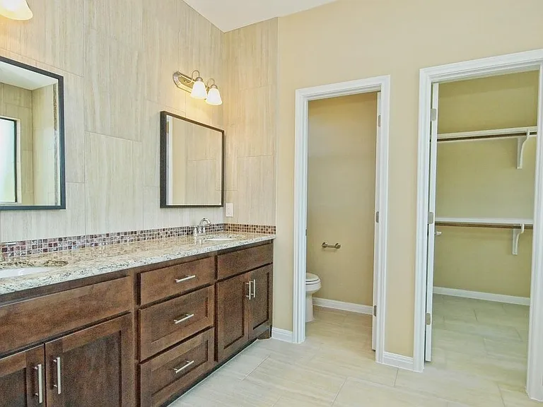 8601 Furness Dr #B — Photo 10
