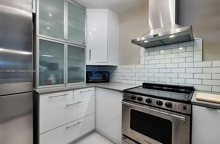 252 Jefferson Ave #5 — Photo 9