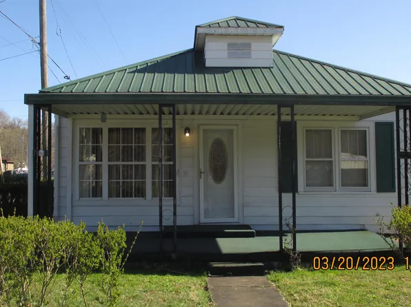 2401 1st St, Ashland, KY 41102