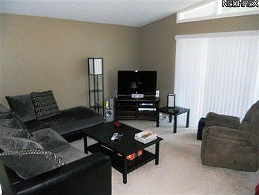 5th image of 6433 Glenallen Ave