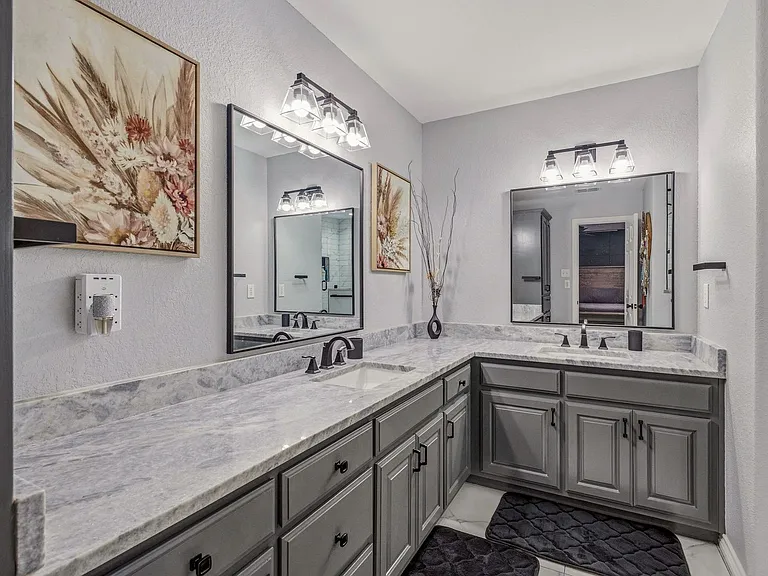 1703 Sully Ct — Photo 11