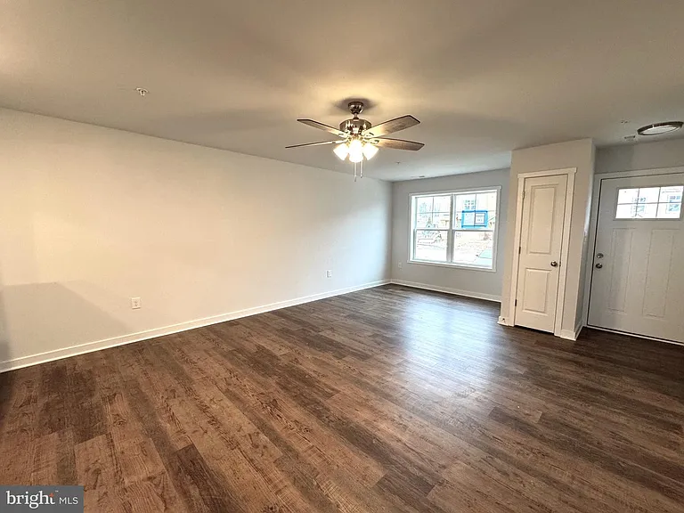 148 Olga Dr — Photo 17