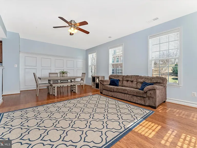 23200 Shaws Tavern Ct — Photo 10