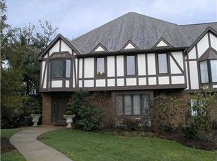 190 Shadow Ridge Dr, Pittsburgh, PA 15238