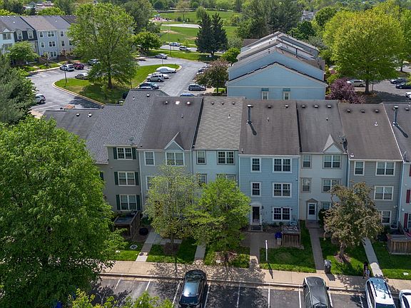 3rd image of 19142 Highstream Dr #679