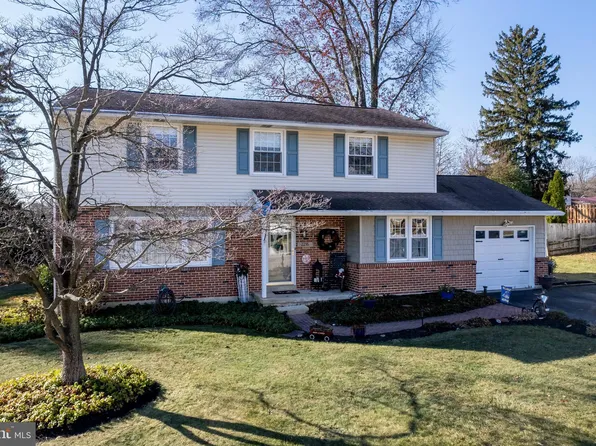 2216 Greenstone Rd, Wilmington, DE 19810