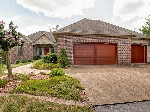 2nd image of 142 Dry Creek Ln