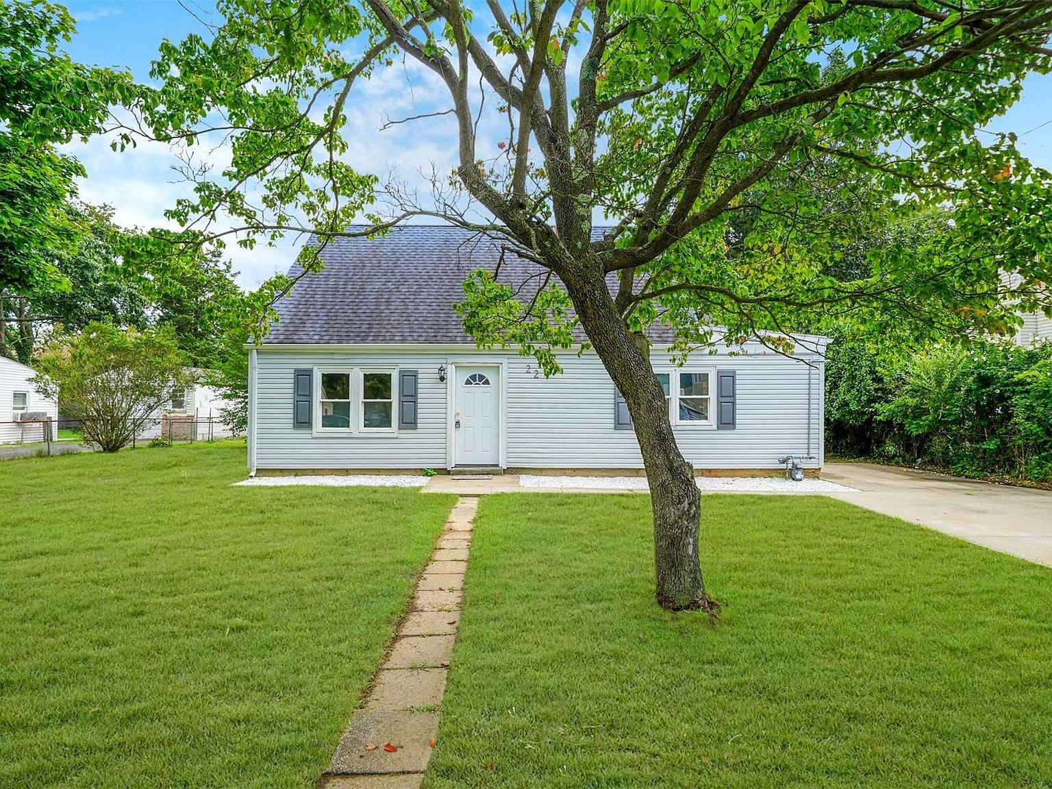 22 Linda Lane, Central Islip, NY 11722 Zillow