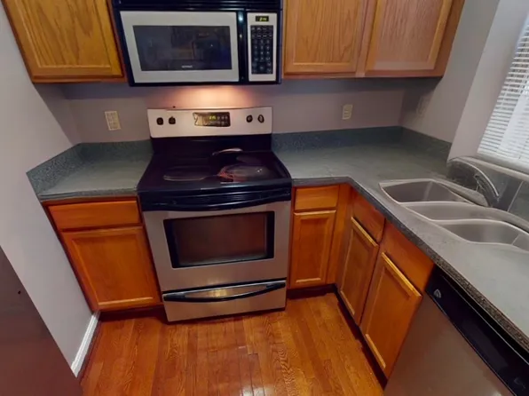 222 W Monument St APT 201, Baltimore, MD 21201