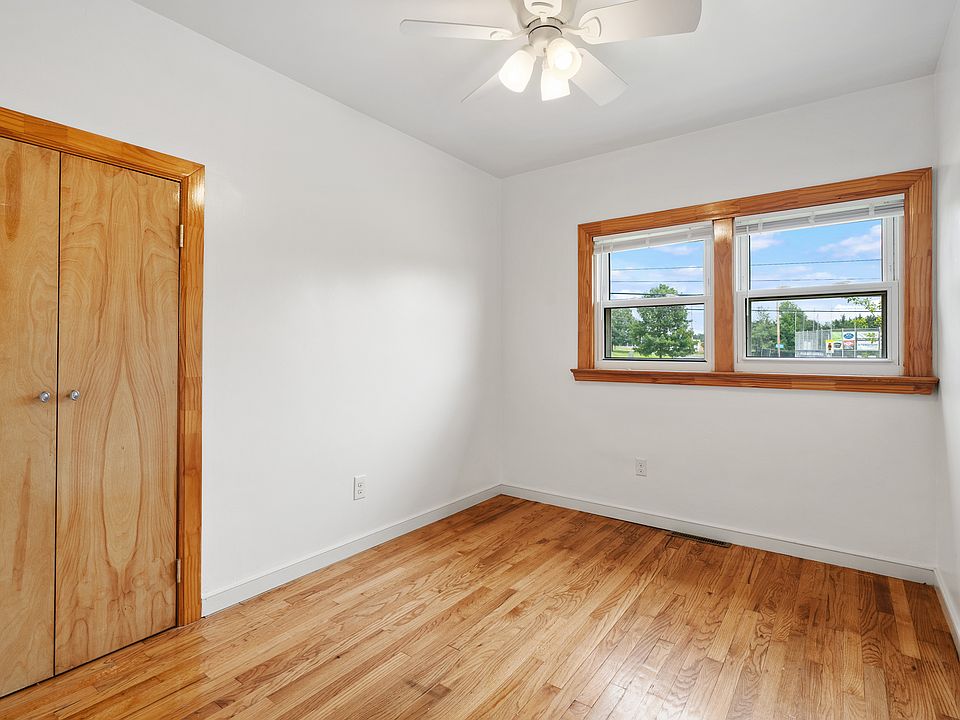 bedroom #1