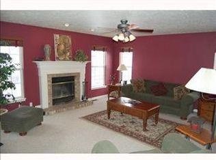 158 Valley View Dr, Rostraver Township, PA 15012