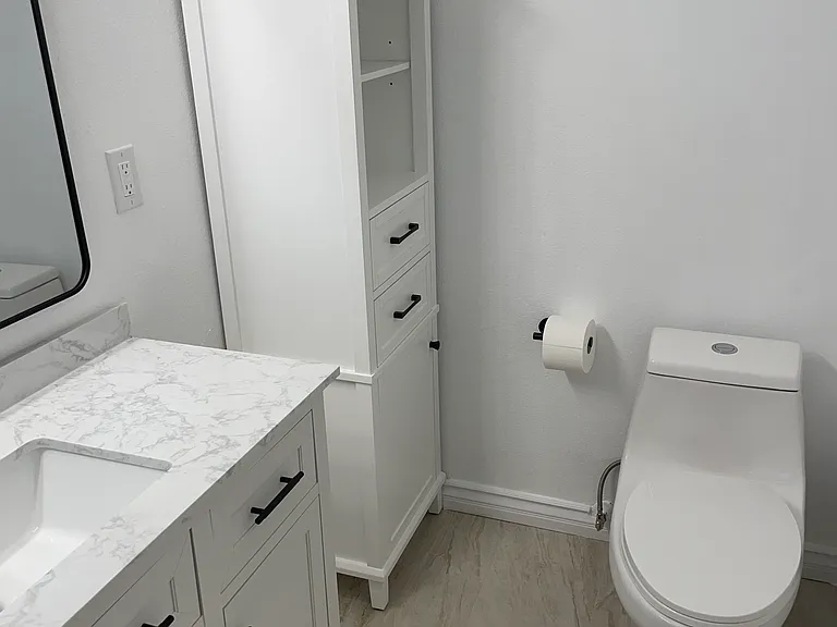 141 Avenida Florencia — Photo 10