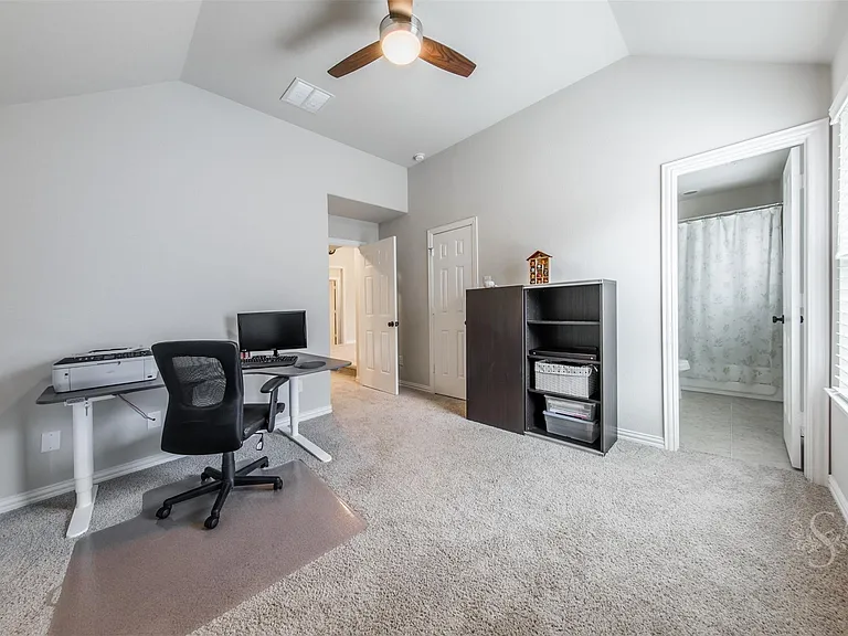 10414 Justin Ridge Rd — Photo 32