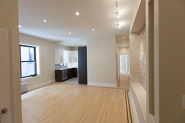 Sold by Pearl Estates | media 17