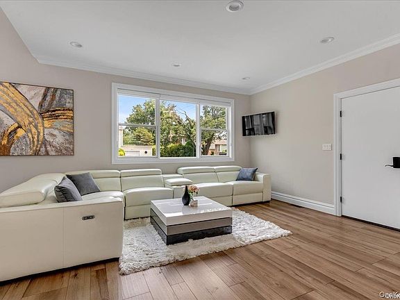 5th image of 102 Kate Drive