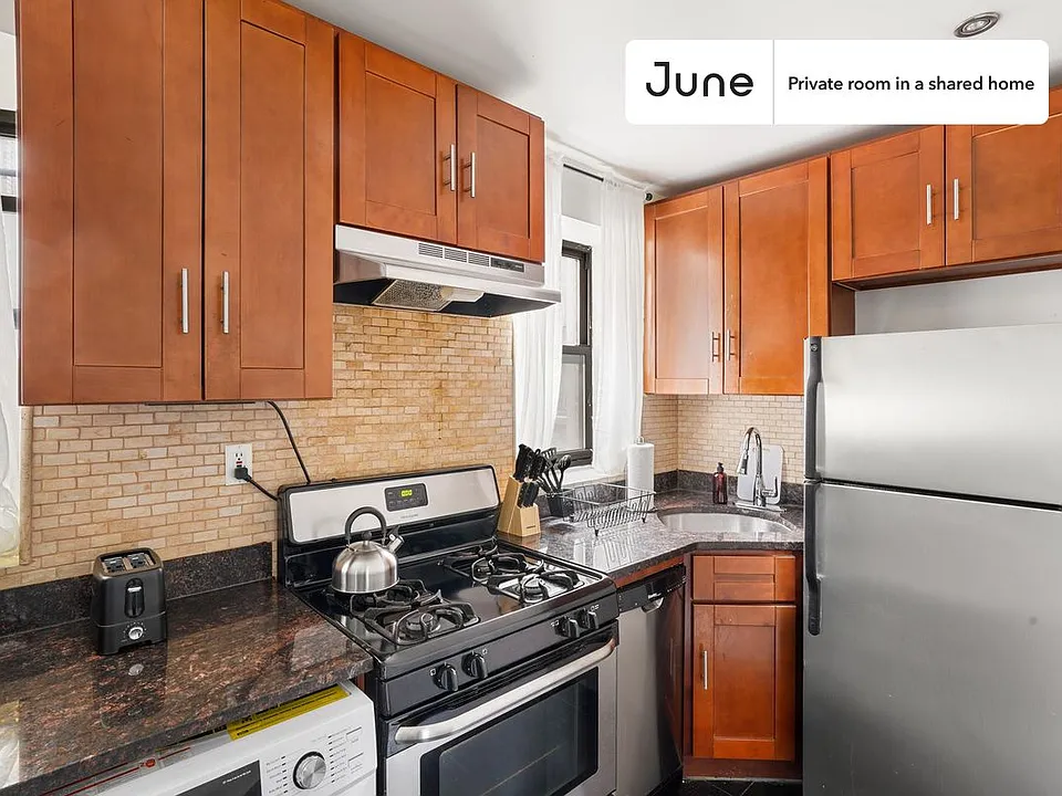 965 Amsterdam Ave #C