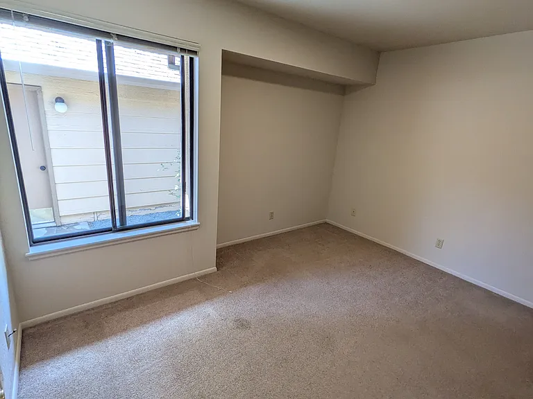 285 Saint Michael Ct #B — Photo 4