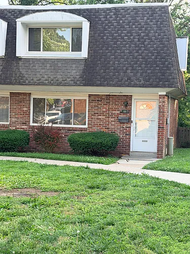 1017 Lafayette Ct Photo 1