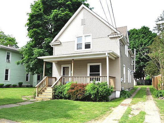 2nd image of 1053 Lincoln St