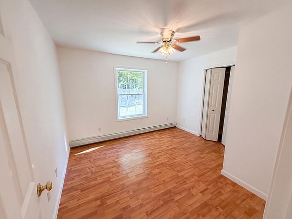 4th image of 301 Chaplins Mill Road