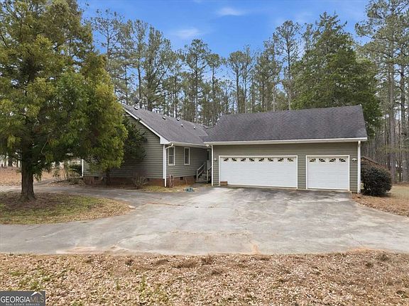 5th image of 675 Sandy Ridge Rd