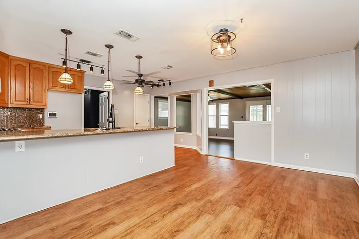 5103 Redding Dr — Photo 5
