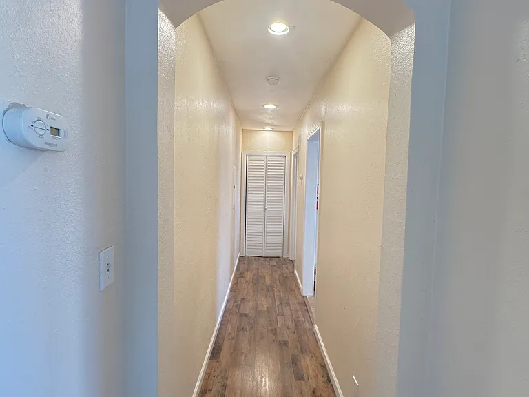 611 Sheridan St #TOP — Photo 4