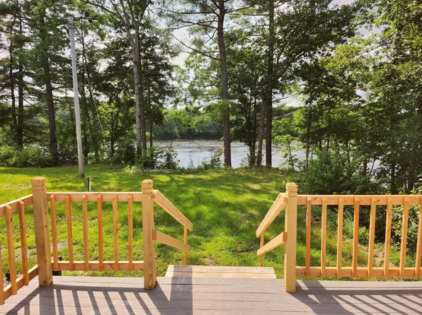 122 Old County Road S, Enfield, ME 04493