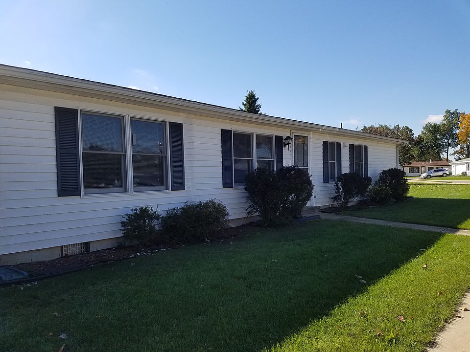 1st image of 631 Warner Dr