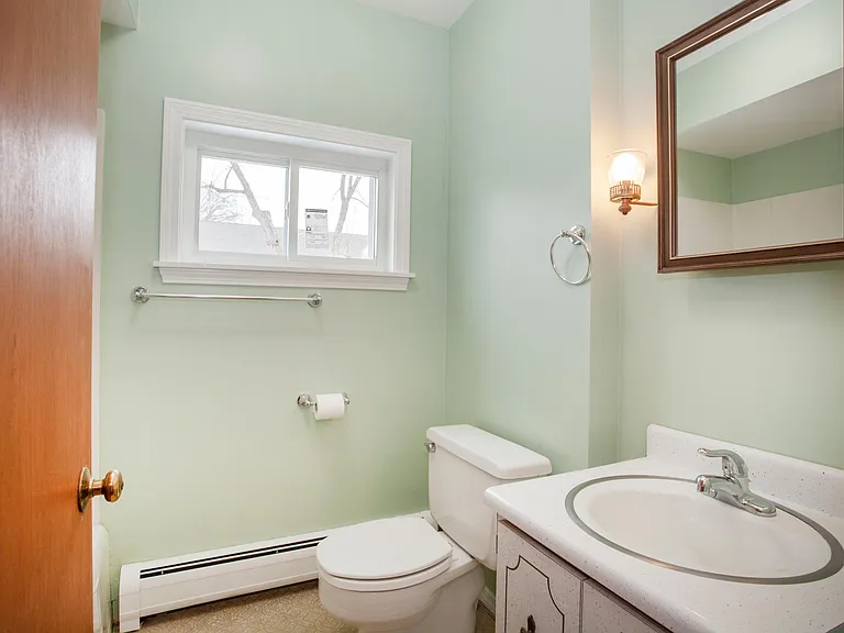 18 Cottage St #2 — Photo 16