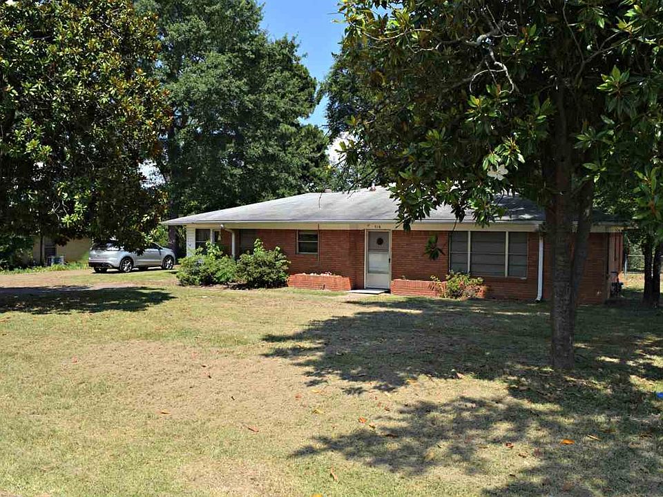 1st image of 516 Hanes Blvd