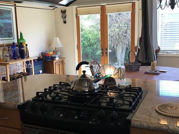 5th image of 809 Portesuello Ave