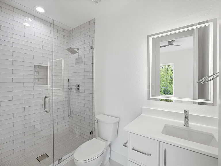 4605 Belmont Ave #A2 — Photo 33