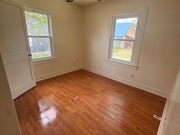 2nd image of 414 N High St